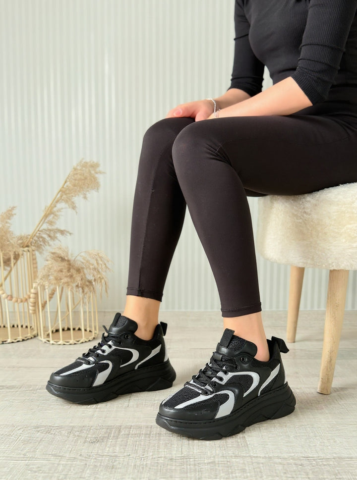 Cata Kadın Siyah Spor Ayakkabı