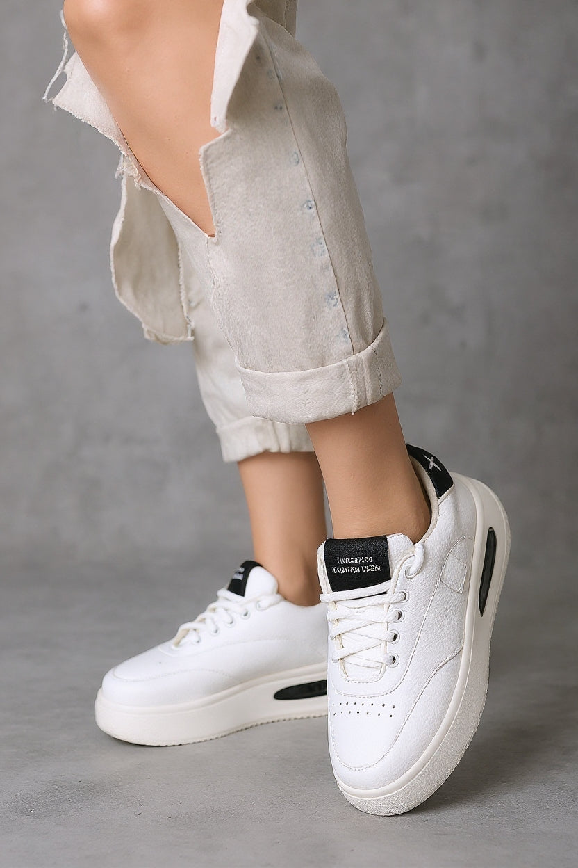 Chris Kadın Beyaz Bağcıklı Spor Ayakkabı