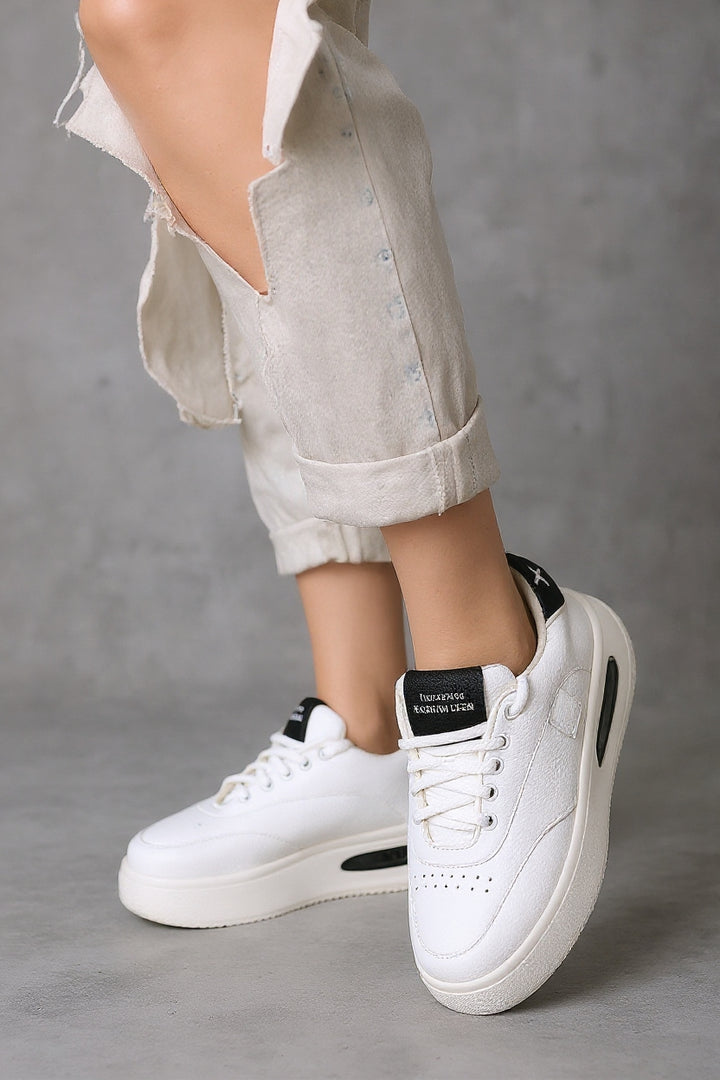 Chris Kadın Beyaz Bağcıklı Spor Ayakkabı