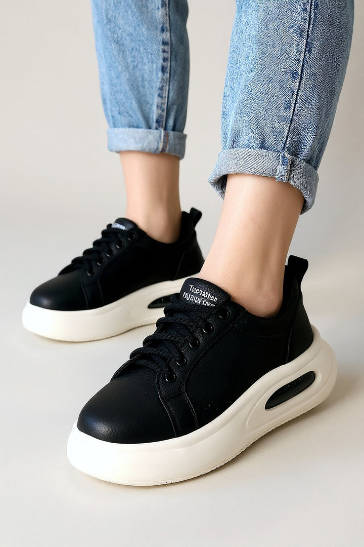 Chris Kadın Siyah Bağcıklı Spor Ayakkabı