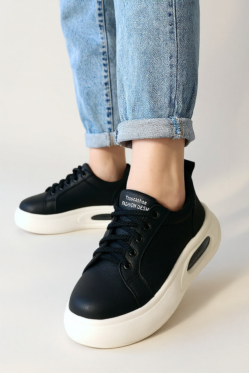 Chris Kadın Siyah Bağcıklı Spor Ayakkabı