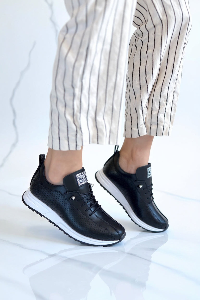 Fiert Kadın Siyah Bağcıklı Spor Ayakkabı