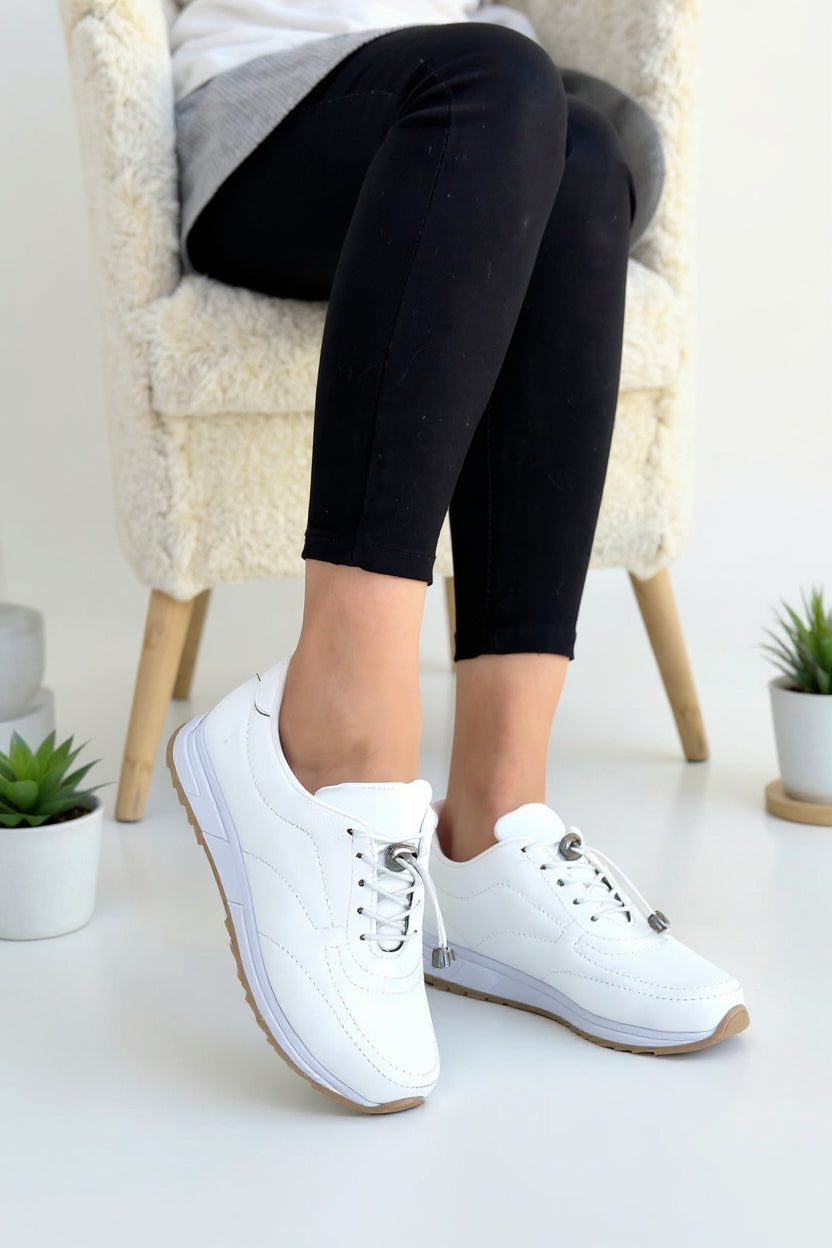 Finna Kadın Beyaz Bağcıklı Spor Ayakkabı