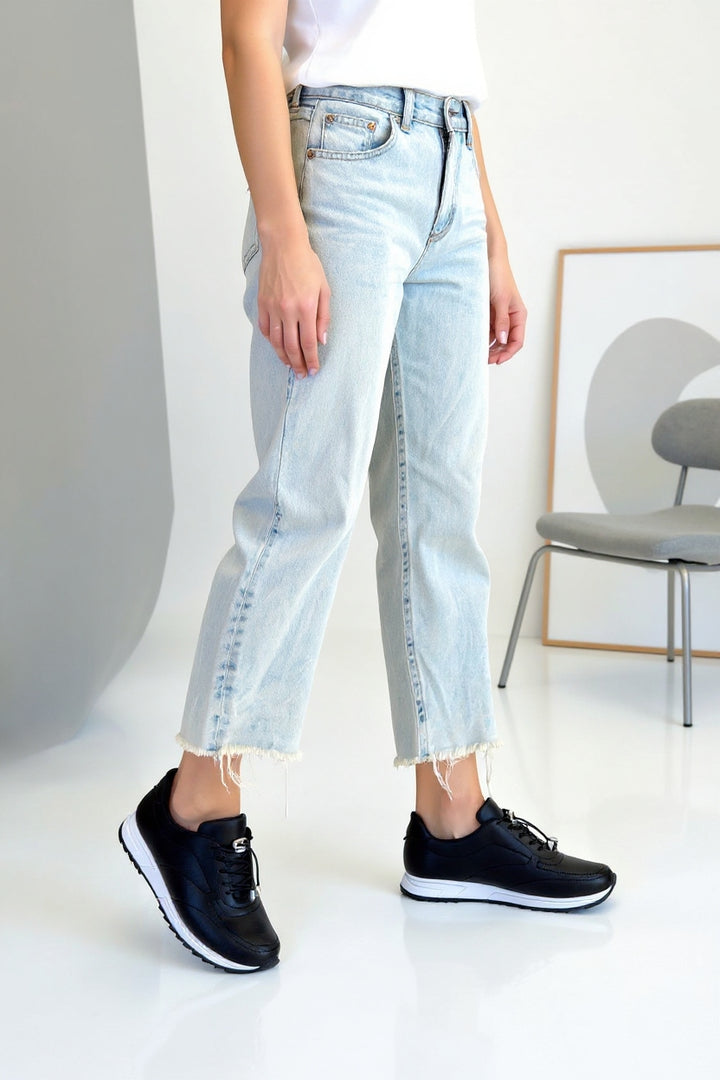 Finna Kadın Siyah Bağcıklı Spor Ayakkabı