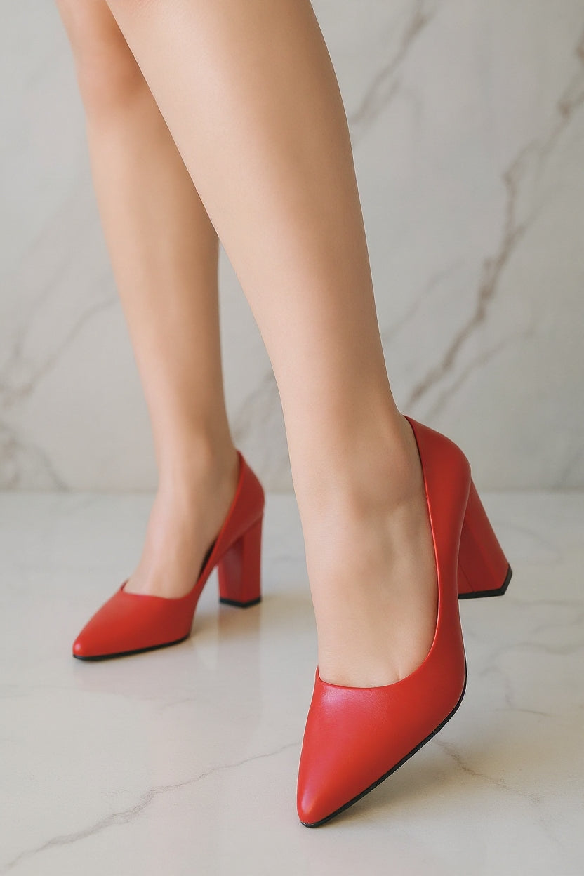 Giort Kadın Kırmızı Sivri Burun Yüksek Topuklu Ayakkabı