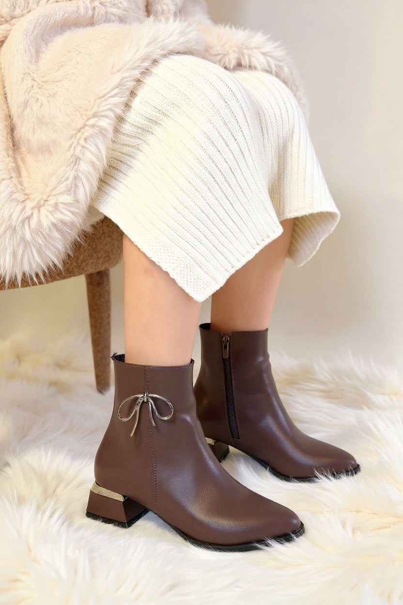 Harly Kadın Kahverengi Metal Detaylı Topuklu Bot