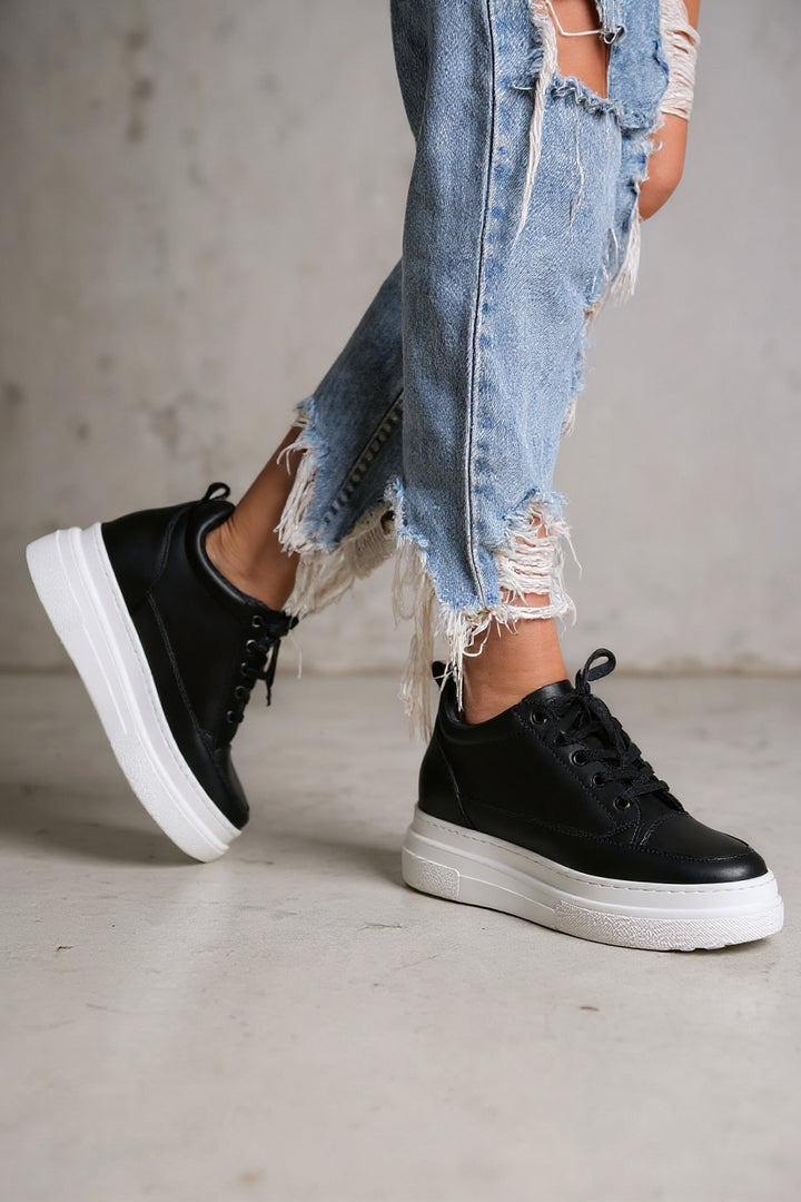 Helnes Kadın Siyah Beyaz Gizli Topuk Spor Ayakkabı