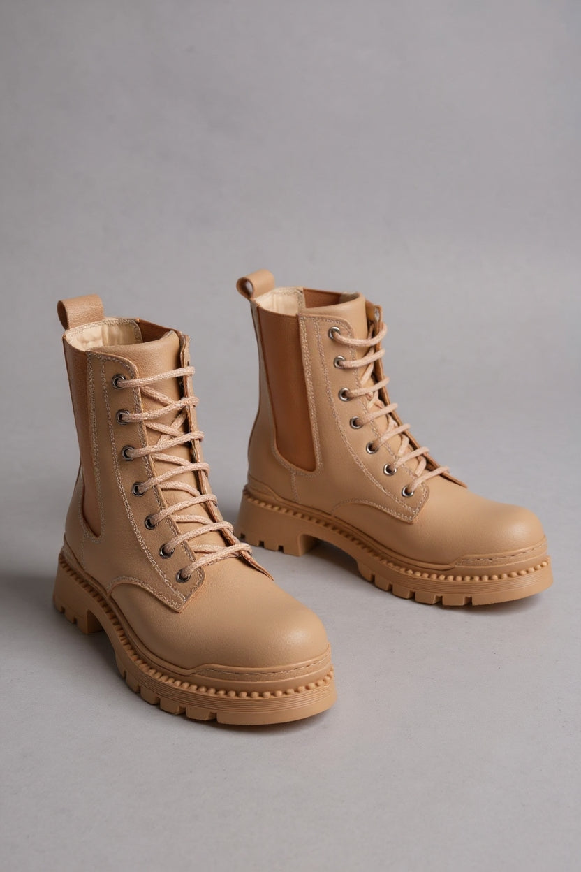 Hendy Bej Düz Topuklu Bağcıklı Lastikli Kadın Bot