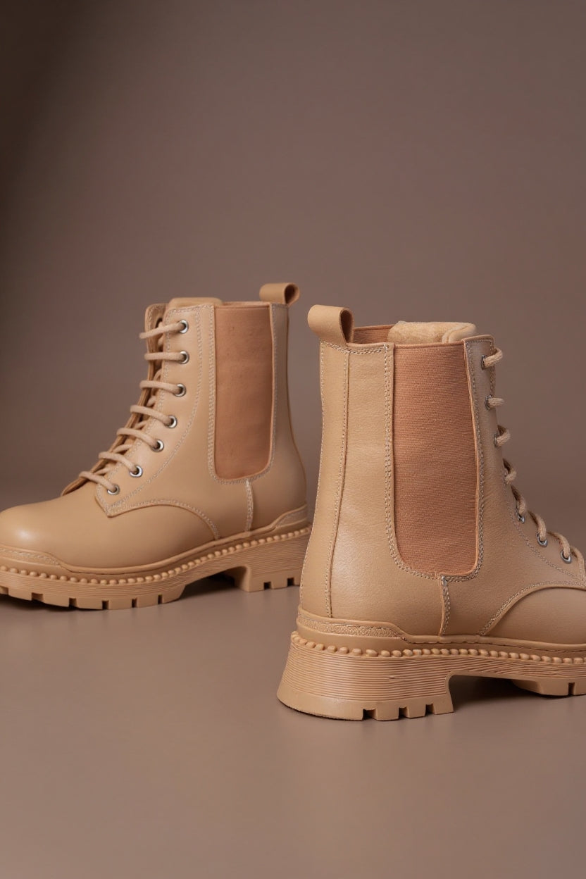 Hendy Bej Düz Topuklu Bağcıklı Lastikli Kadın Bot