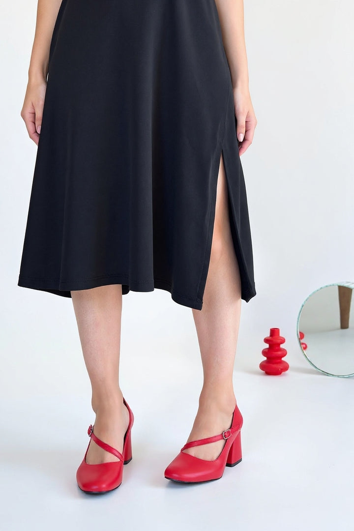 Kier Kadın Kırmızı Kapalı Burun Topuklu Ayakkabı