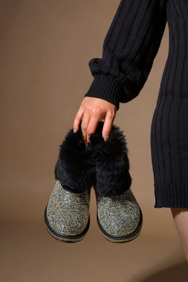 Linka Kadın Siyah Süet Gümüş Boncuk İşlemeli Bot