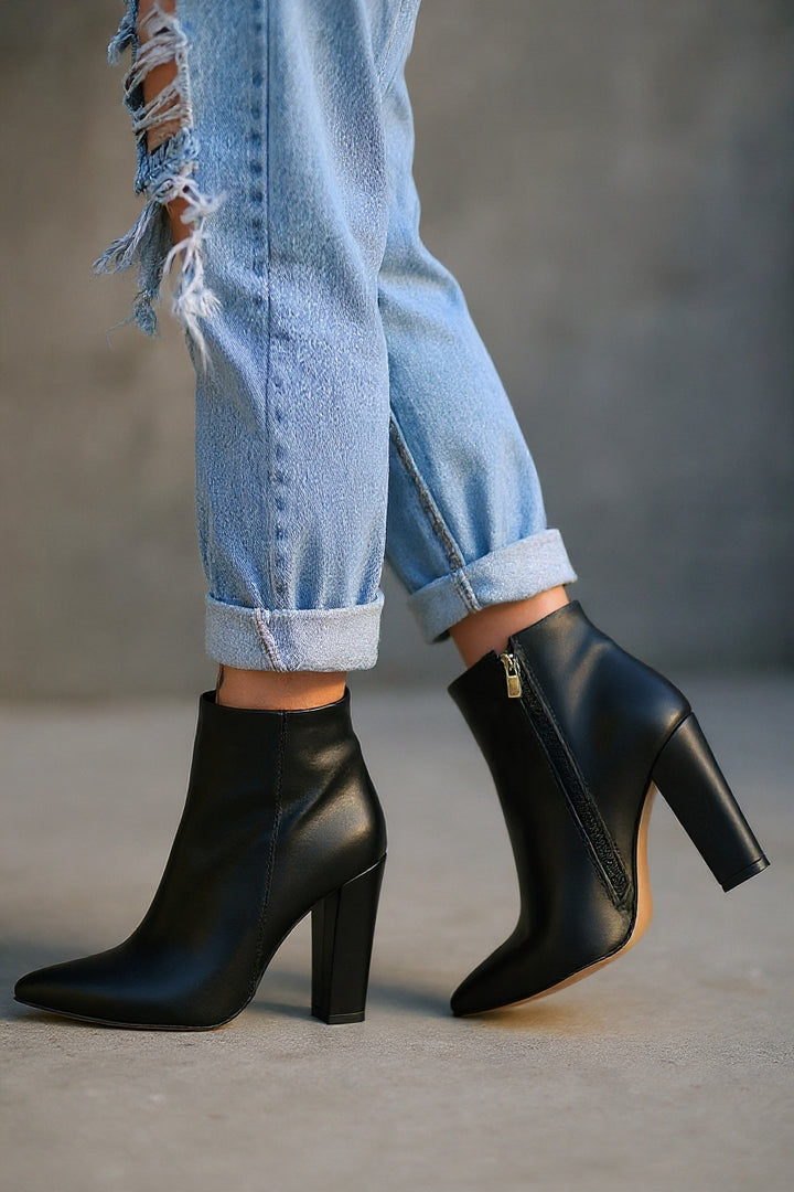 Loora Kadın Siyah Topuklu Bot