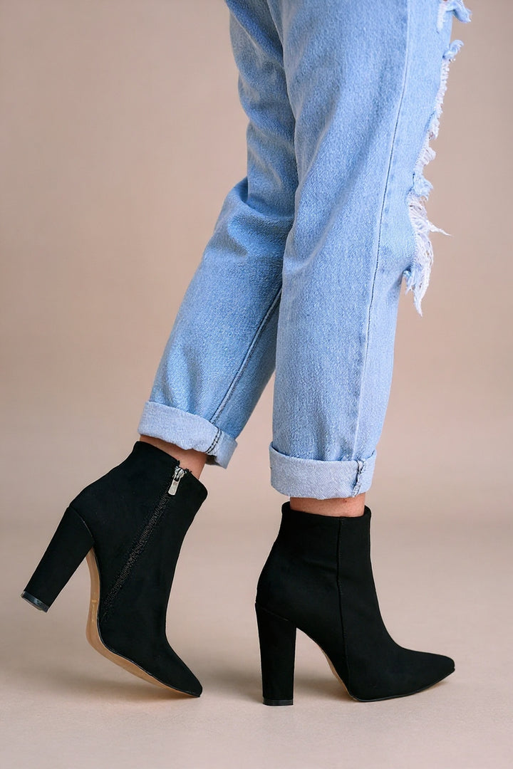 Loora Kadın Siyah Süet Topuklu Bot