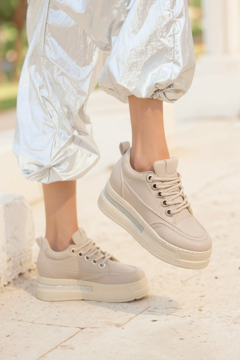 Lulu Kadın Bej Gizli Topuklu Bağcıklı Spor Ayakkabı