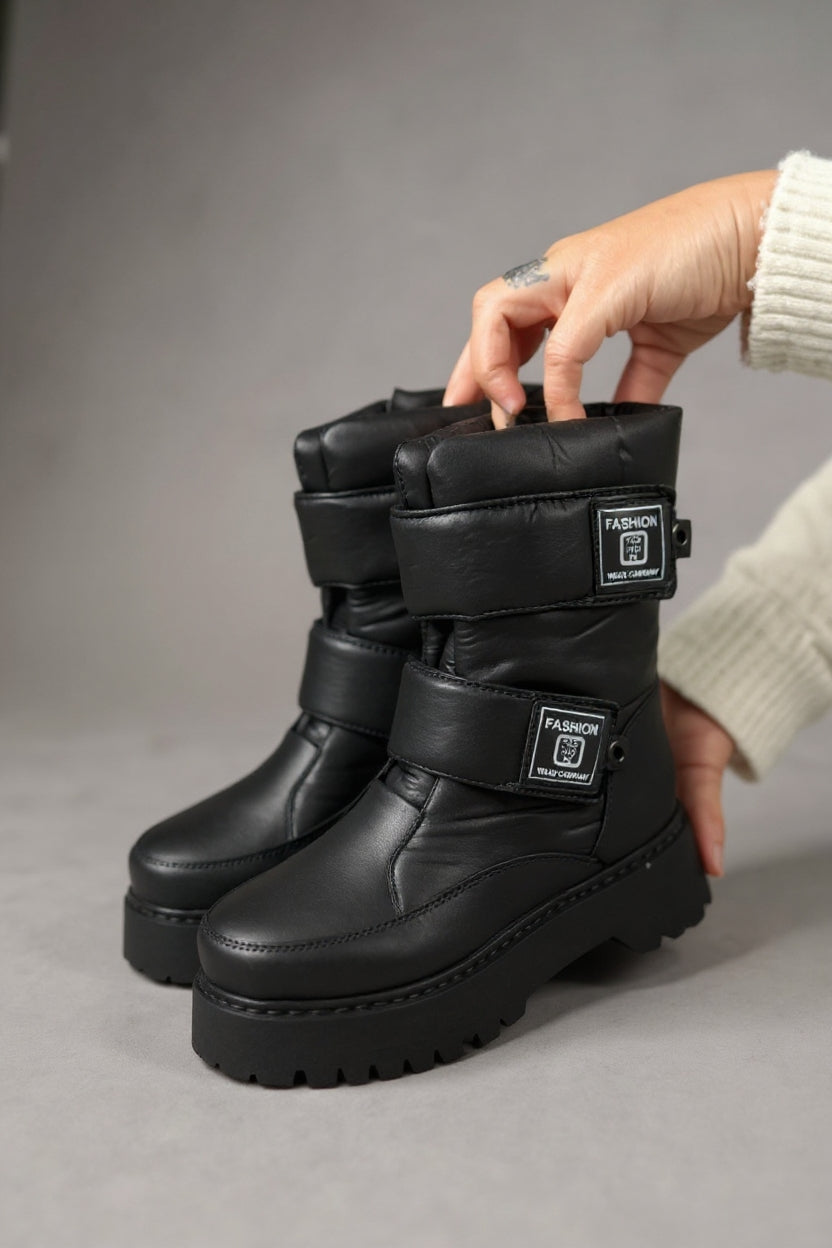 Masah Kadın Siyah Cırt Cırtlı Kar Botu