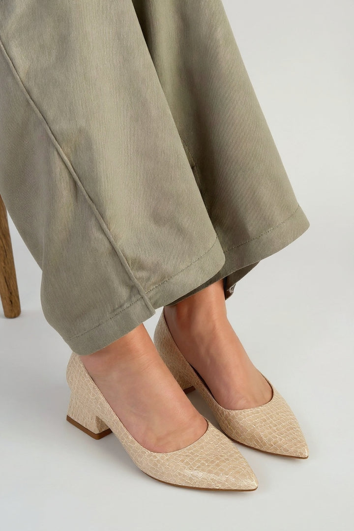 Meort Kadın Bej Rugan Kısa Topuklu Ayakkabı