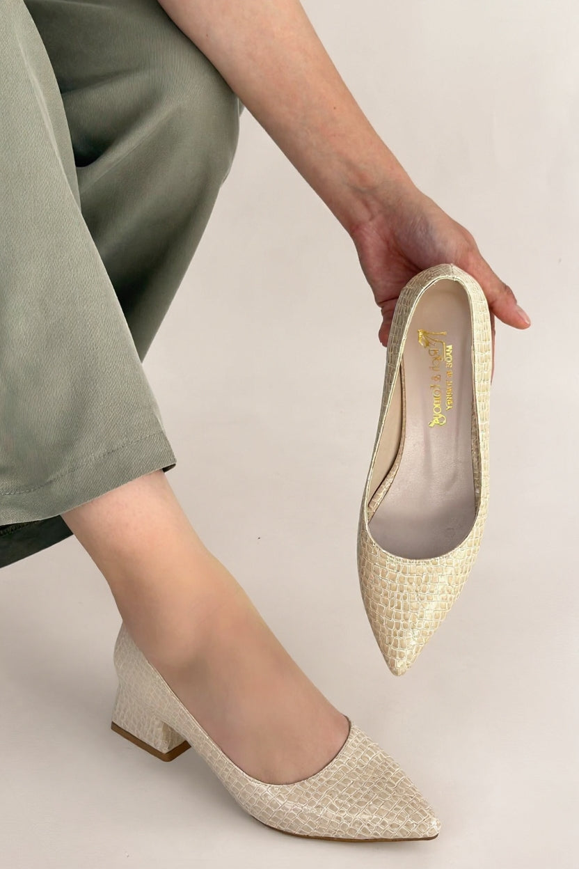 Meort Kadın Bej Rugan Kısa Topuklu Ayakkabı