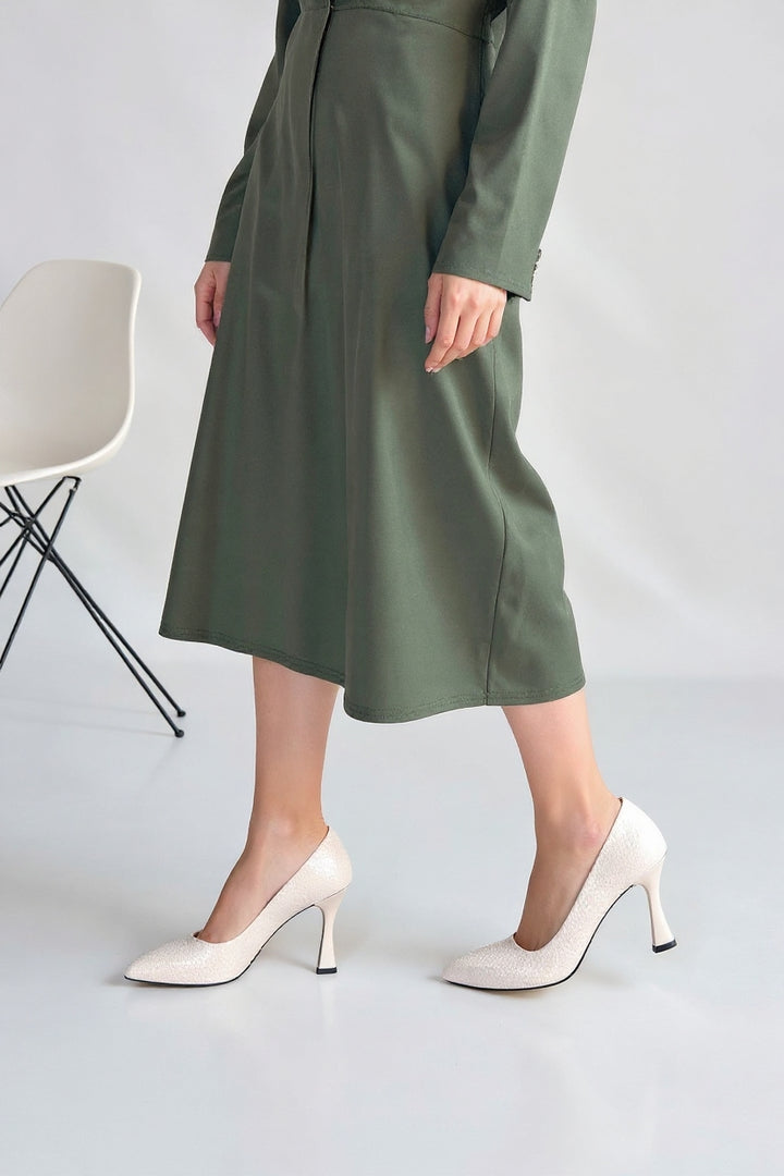 Merio Kadın Bej Baskılı Kapalı Burun Topuklu Ayakkabı