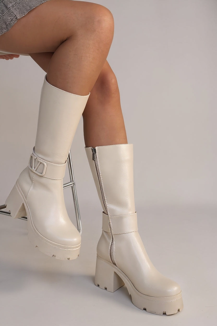 Moki Kadın Bej Tokalı Topuklu Çizme