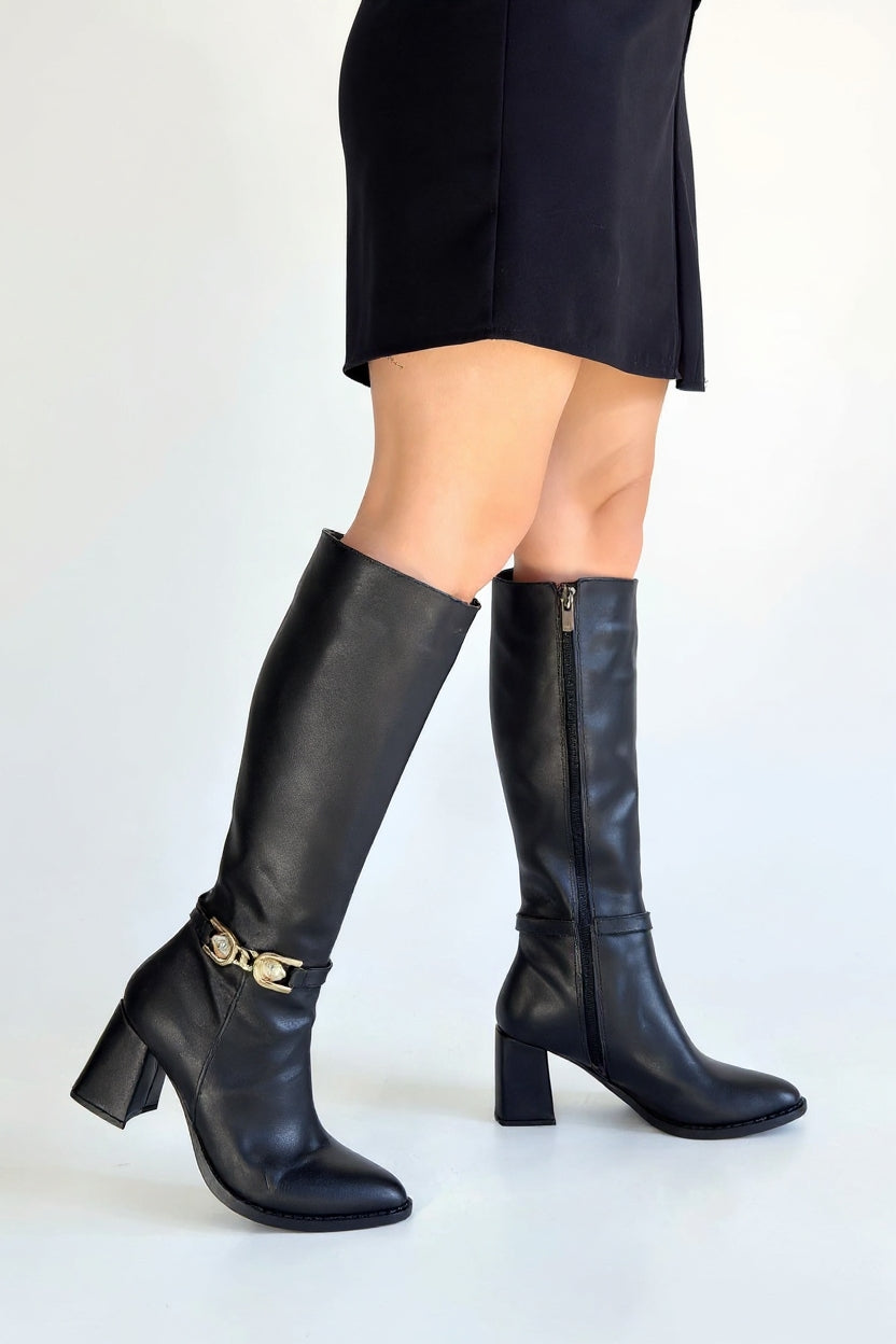 Mooni Kadın Siyah Tokalı Topuklu Çizme