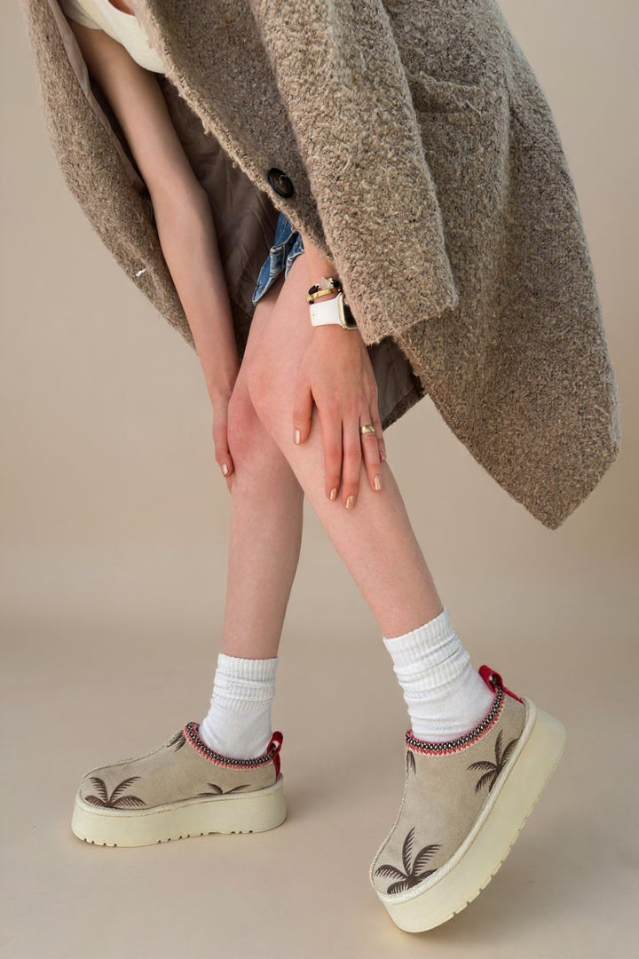 Mucy Kadın Bej Süet Kürklü Bot