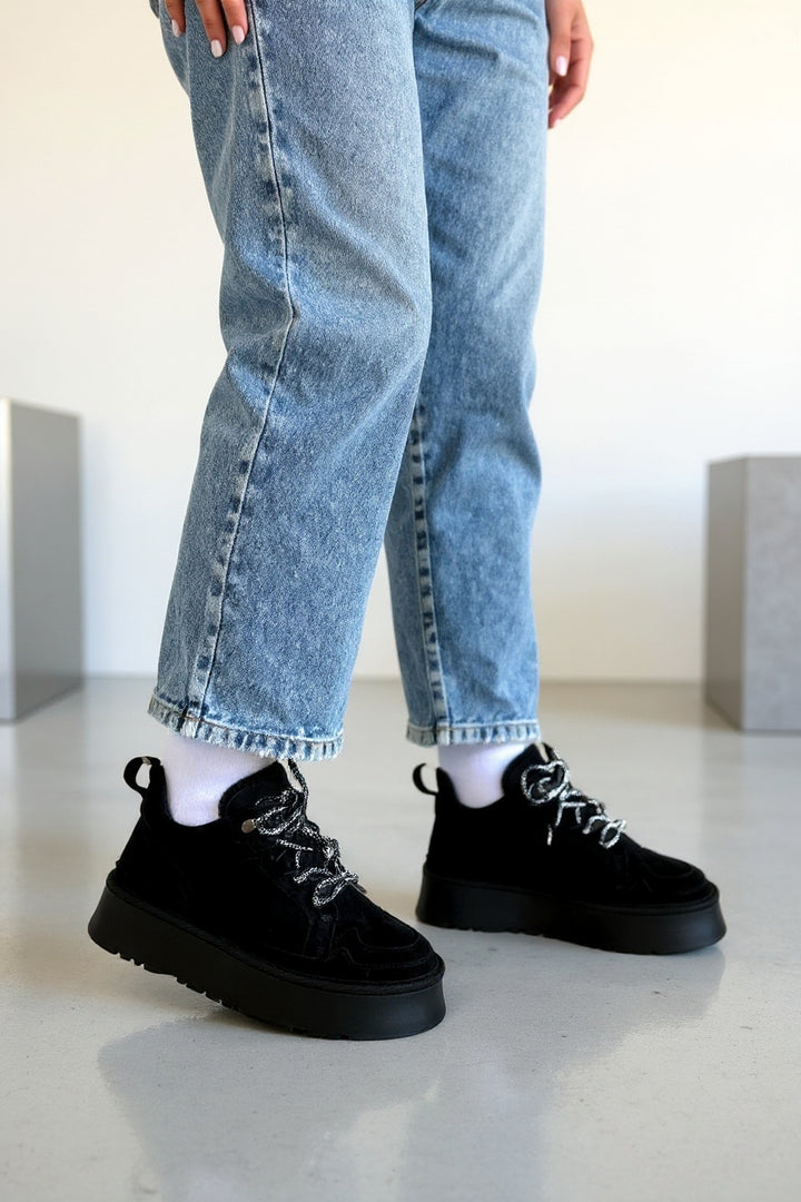 Muden Kadın Siyah Süet Bağcıklı Bot