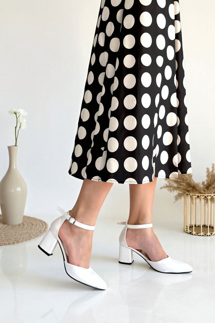 Mulen Kadın Beyaz Kemerli Orta Topuklu Ayakkabı