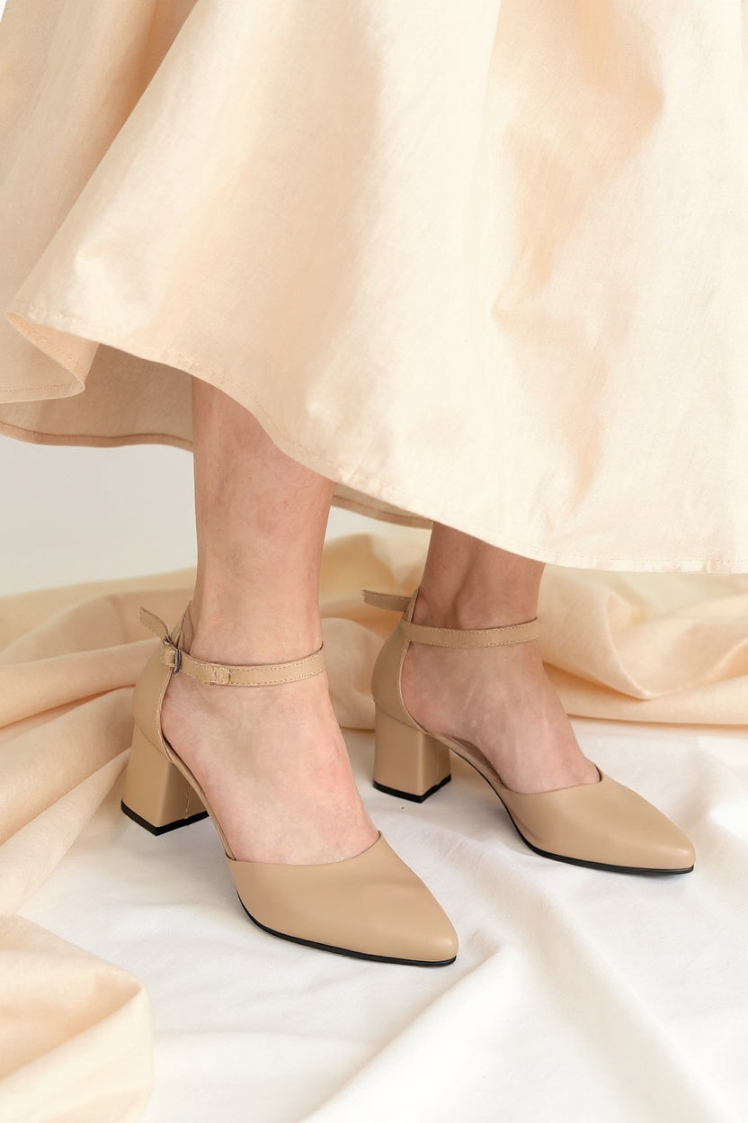 Mulen Kadın Nude Kemerli Orta Topuklu Ayakkabı