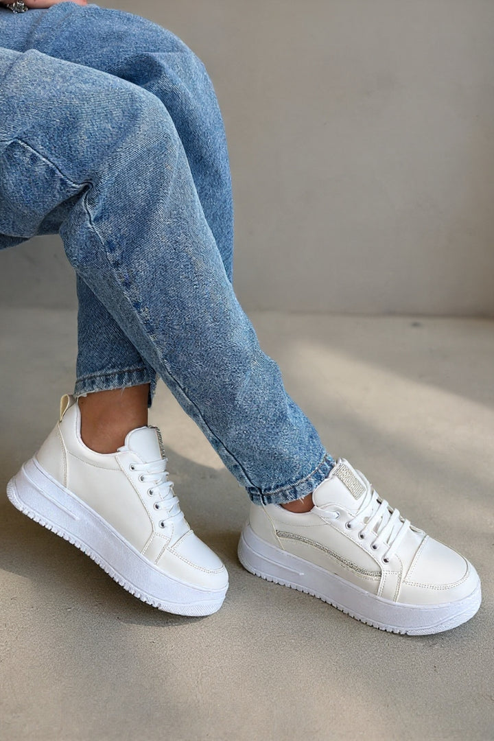 Natte Kadın Beyaz Taş Detaylı Spor Ayakkabı