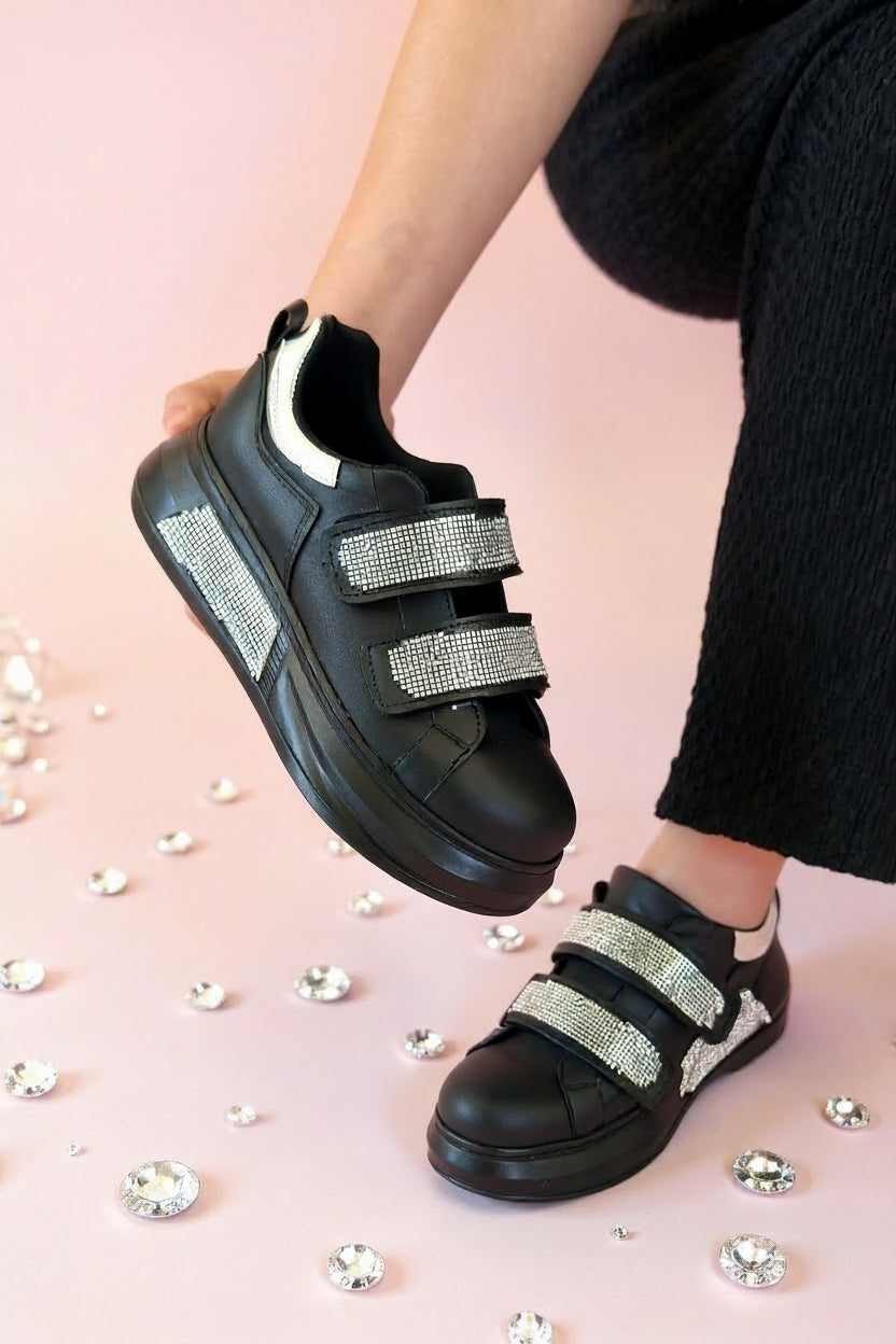 Nino Kadın Siyah Cırt Cırtlı Spor Ayakkabı