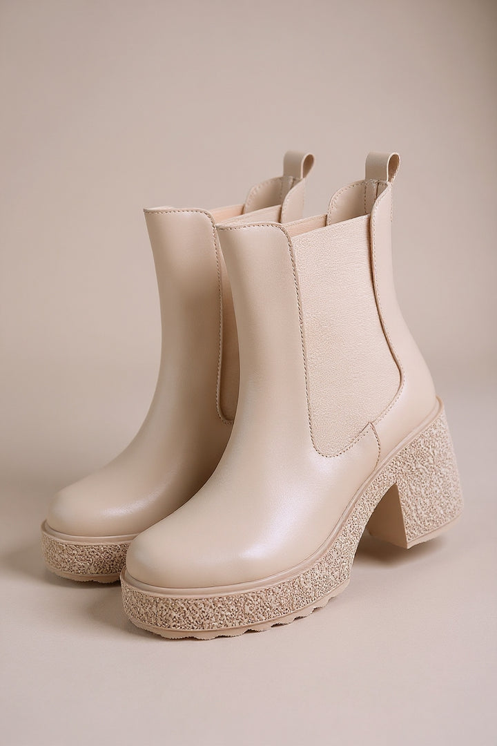 Paigo Kadın Bej Lastikli Topuklu Bot