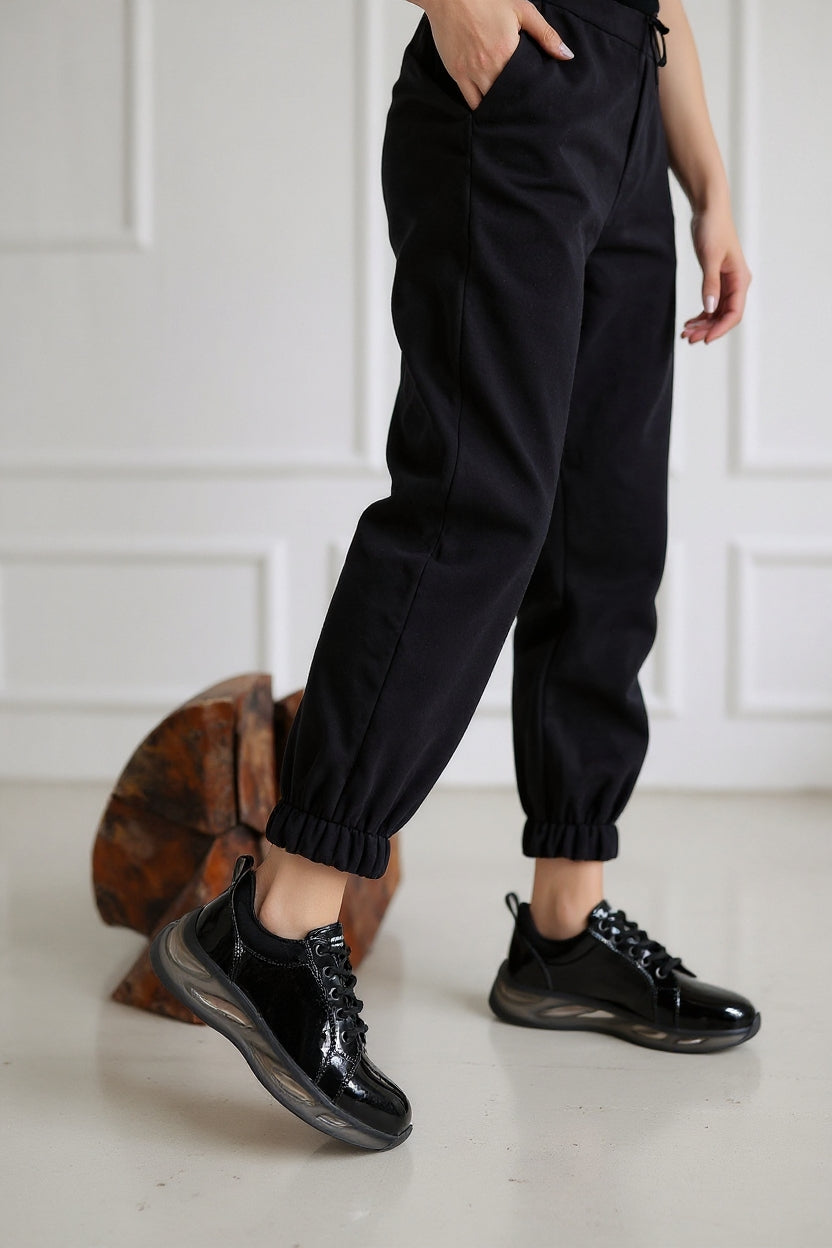 Piona Kadın Siyah Rugan Gri Tabanlı Bağcıklı Spor Ayakkabı