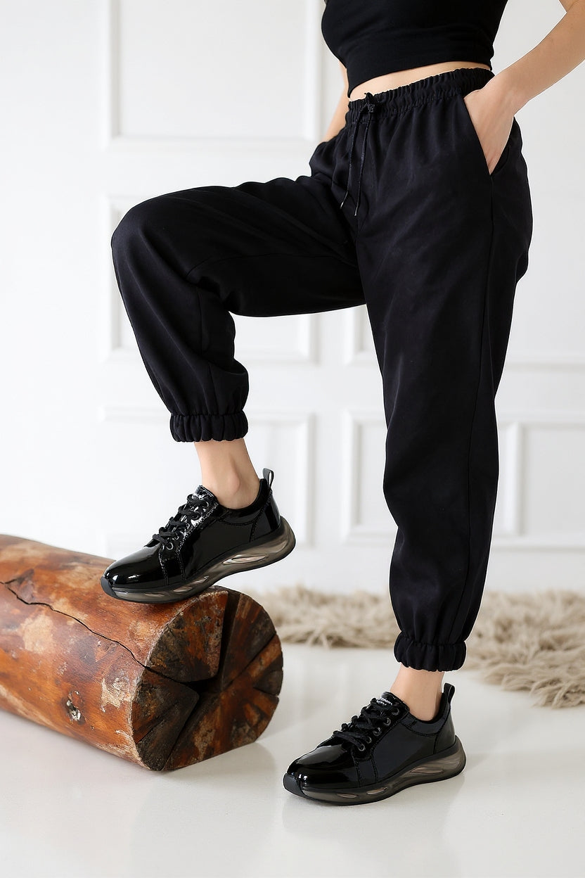 Piona Kadın Siyah Rugan Gri Tabanlı Bağcıklı Spor Ayakkabı