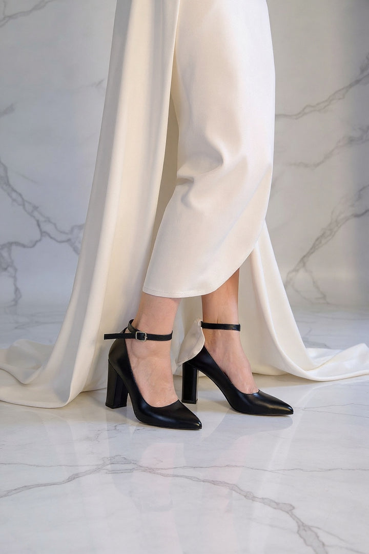 Rity Kadın Siyah Topuklu Ayakkabı