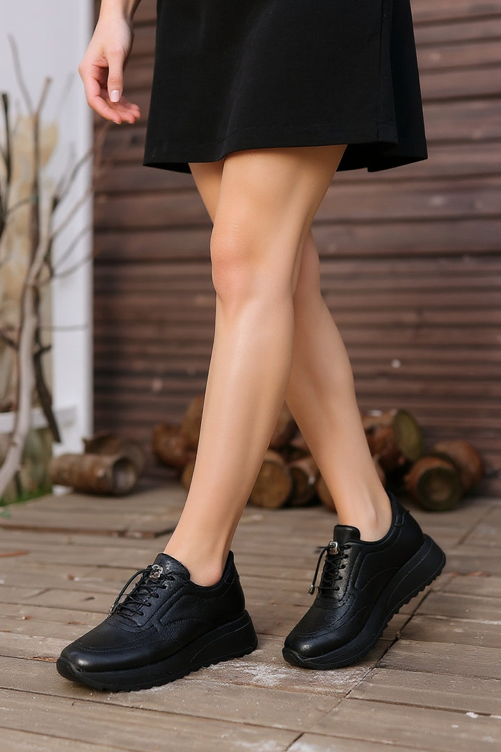 Romy Kadın Siyah Bağcıklı Spor Ayakkabı