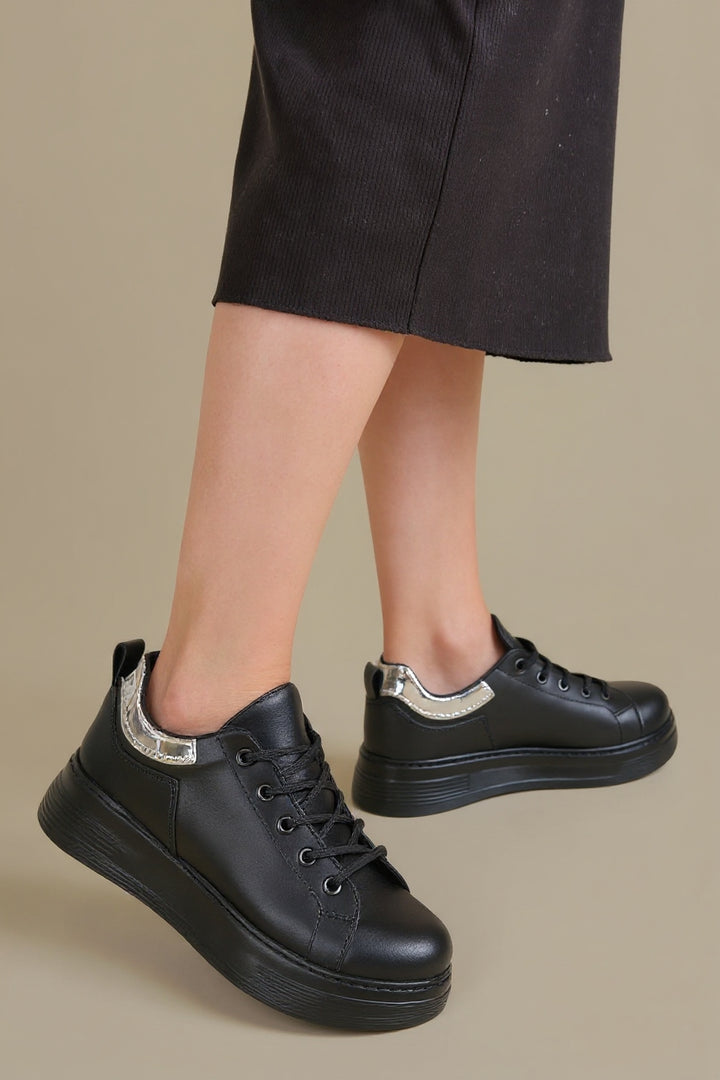 Sofio Kadın Siyah Bağcıklı Spor Ayakkabı