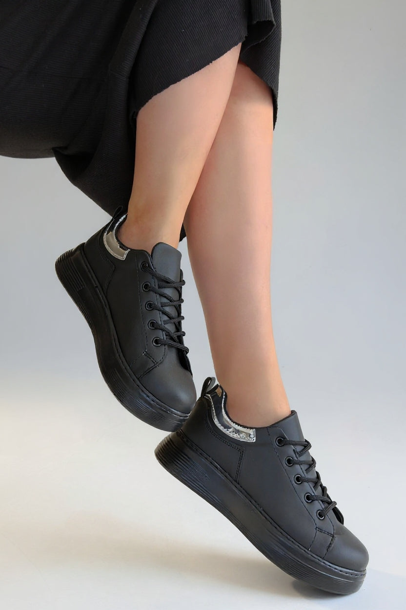 Sofio Kadın Siyah Bağcıklı Spor Ayakkabı