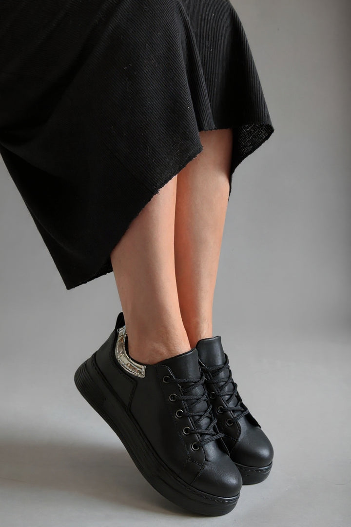 Sofio Kadın Siyah Bağcıklı Spor Ayakkabı