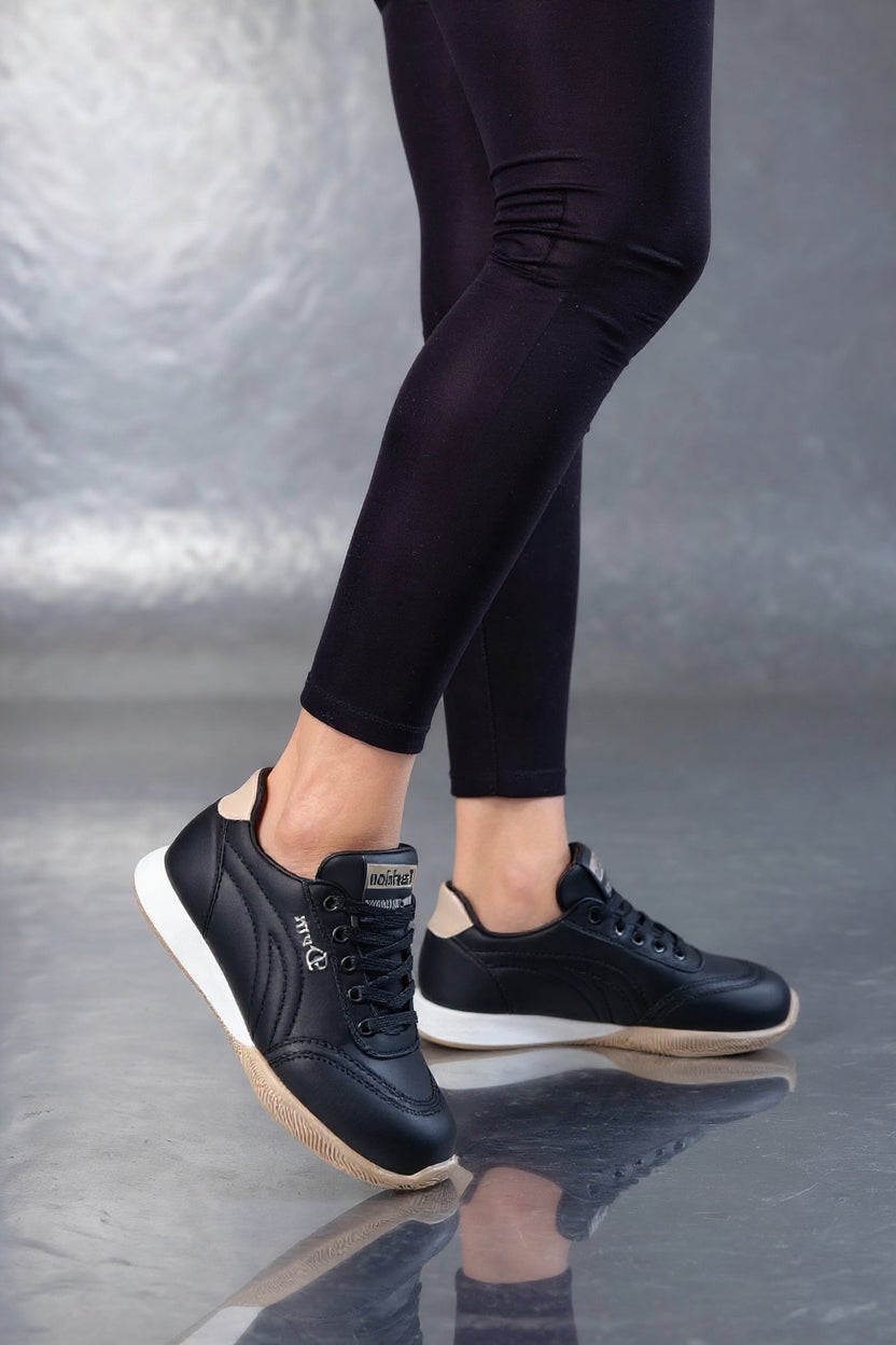 Tawen Kadın Siyah Bağcıklı Bej Tabanlı Spor Ayakkabı