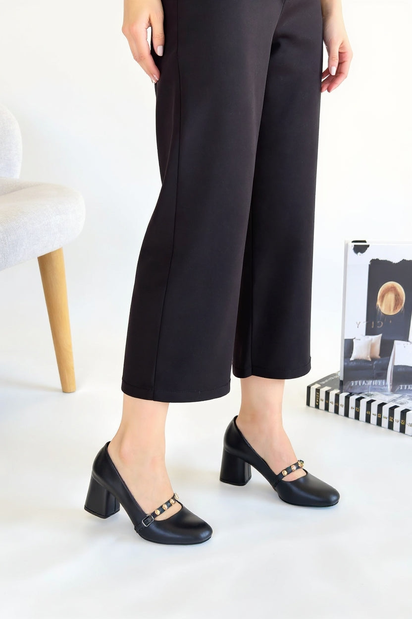 Tino Kadın Siyah Tokalı Topuklu Ayakkabı