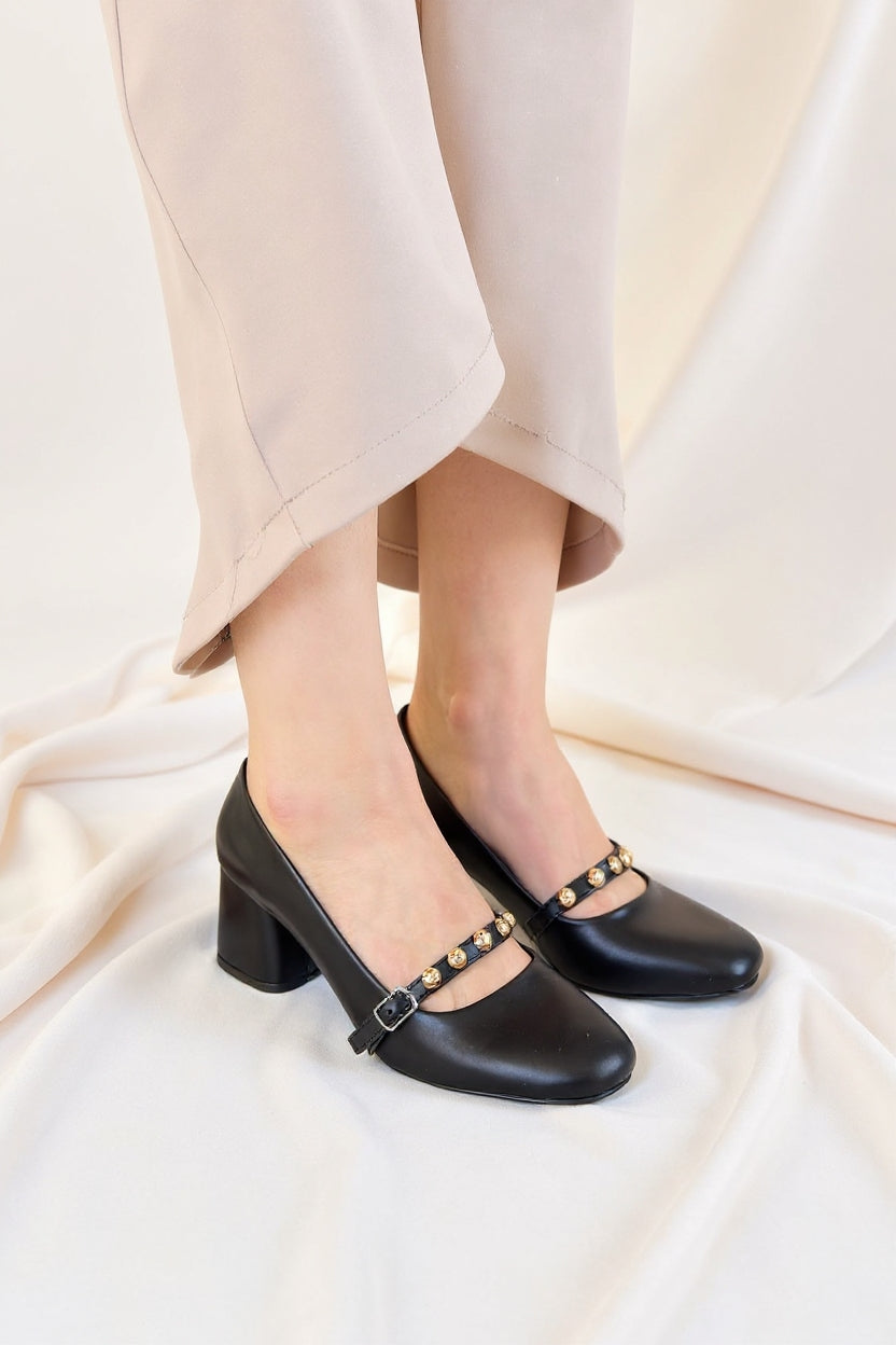 Tino Kadın Siyah Tokalı Topuklu Ayakkabı