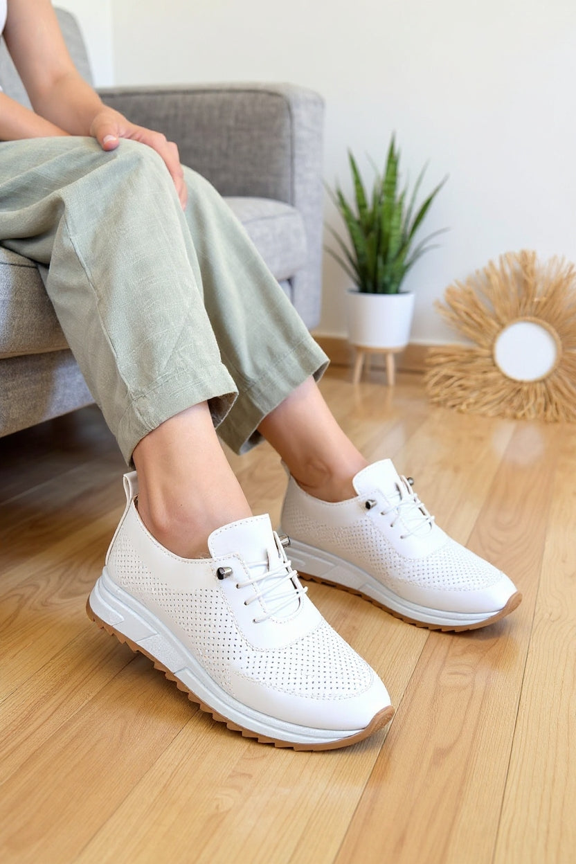 Tone Kadın Beyaz Bağcıklı Spor Ayakkabı