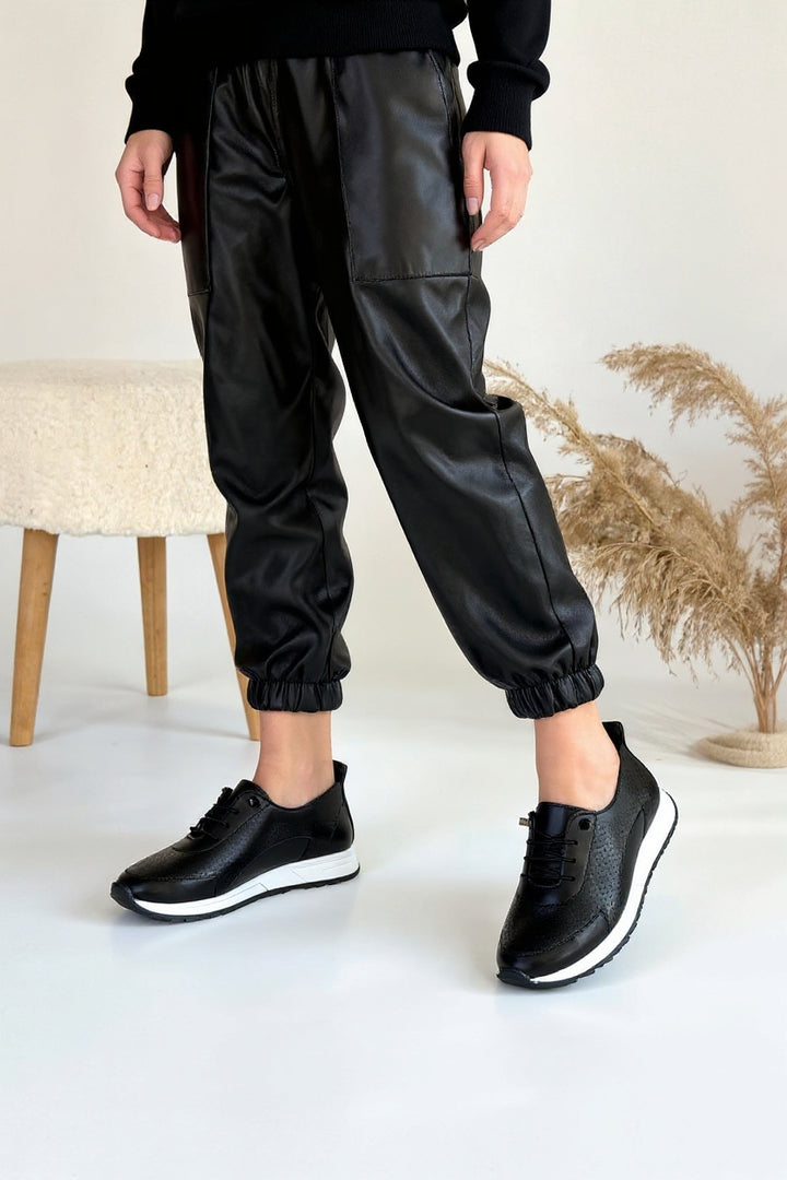 Tone Kadın Siyah Bağcıklı Spor Ayakkabı