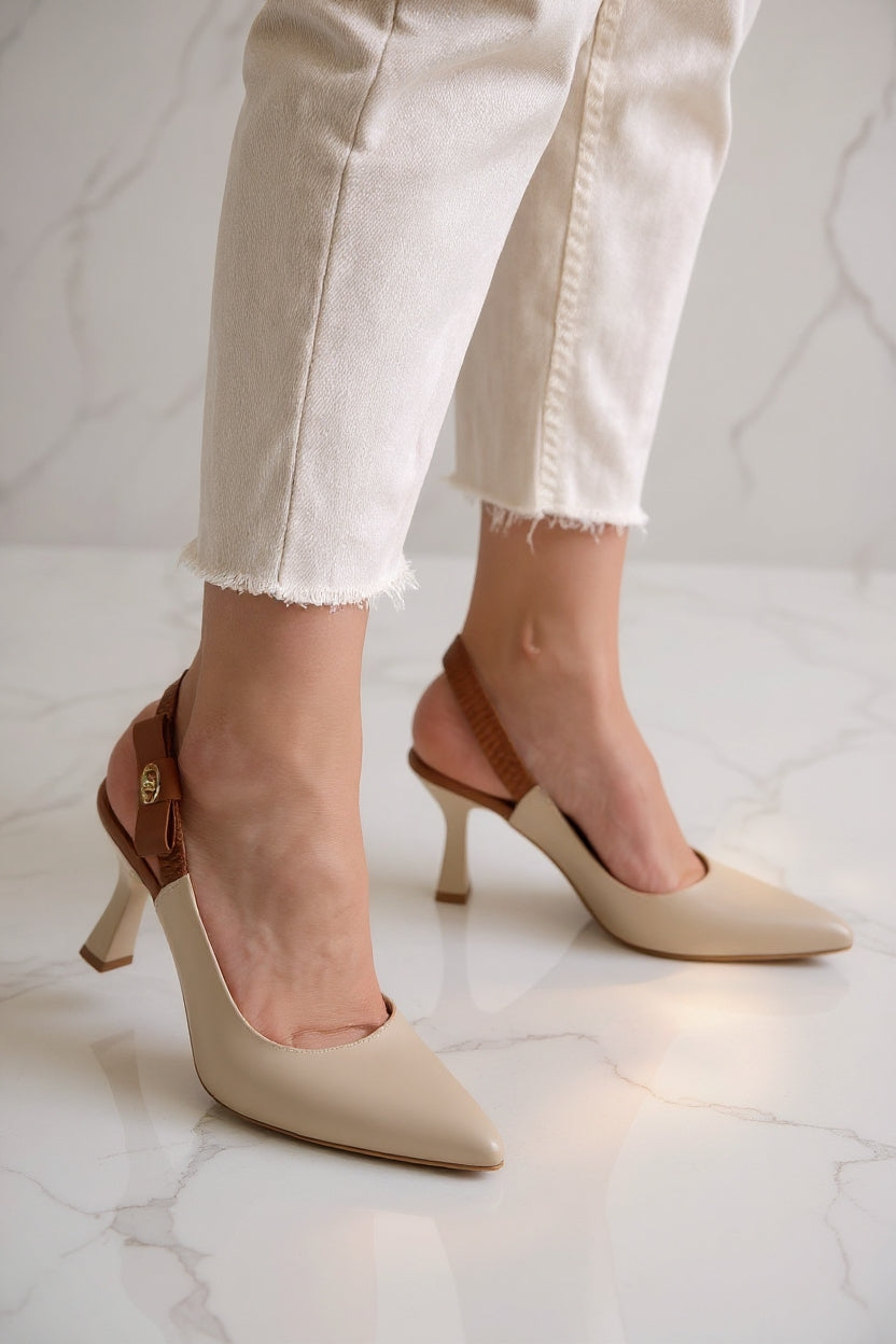 Toran Kadın Bej Arkadan Lastikli Topuklu Ayakkabı