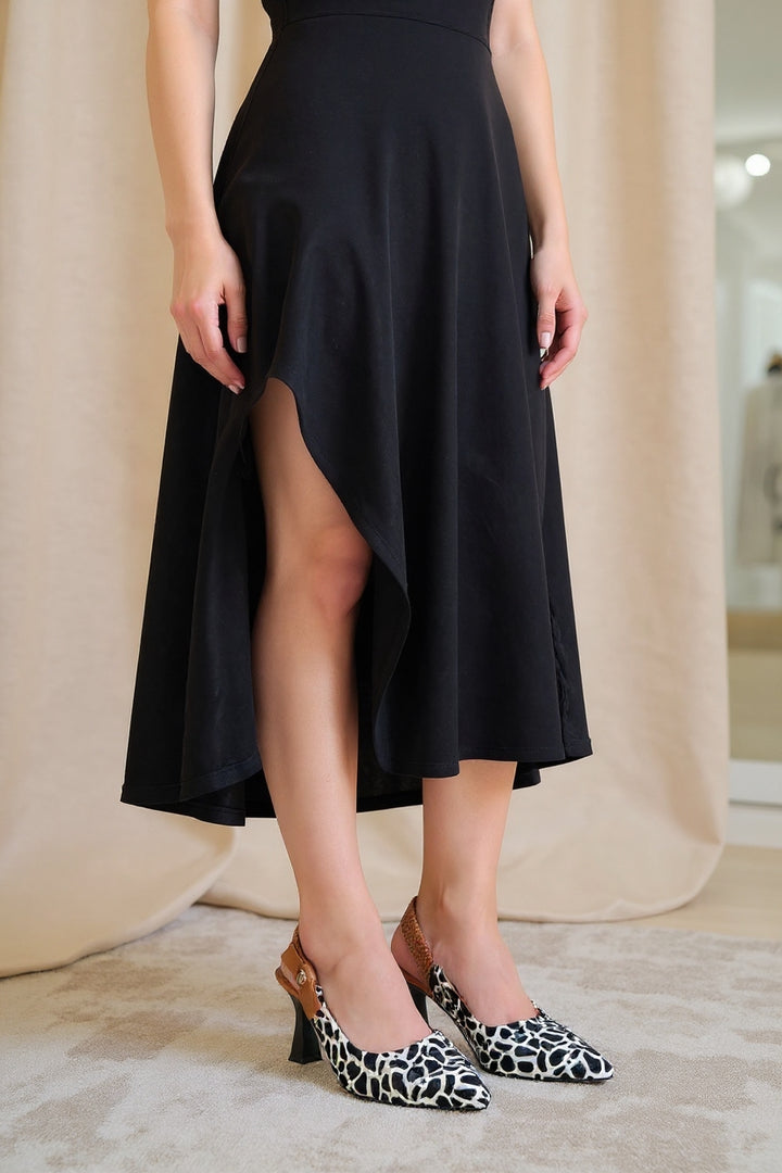 Toran Kadın Beyaz Rugan Siyah Süet Detaylı Topuklu Ayakkabı