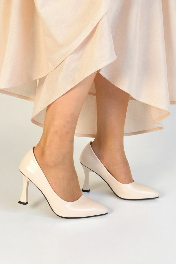 Ulba Kadın Bej Sivri Burun Stiletto Ayakkabı
