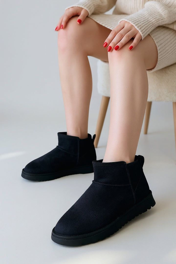 Velora Kadın Siyah İçi Kürklü Süet Bot