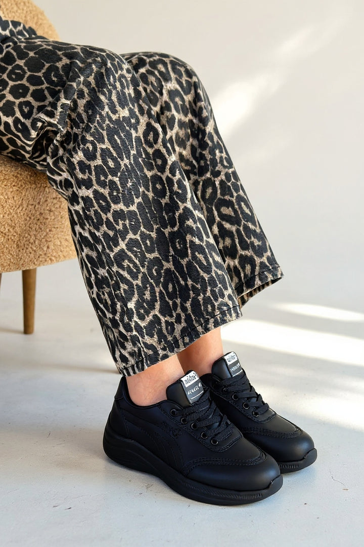 Yejja Siyah Cilt Bağcıklı Spor Ayakkabı