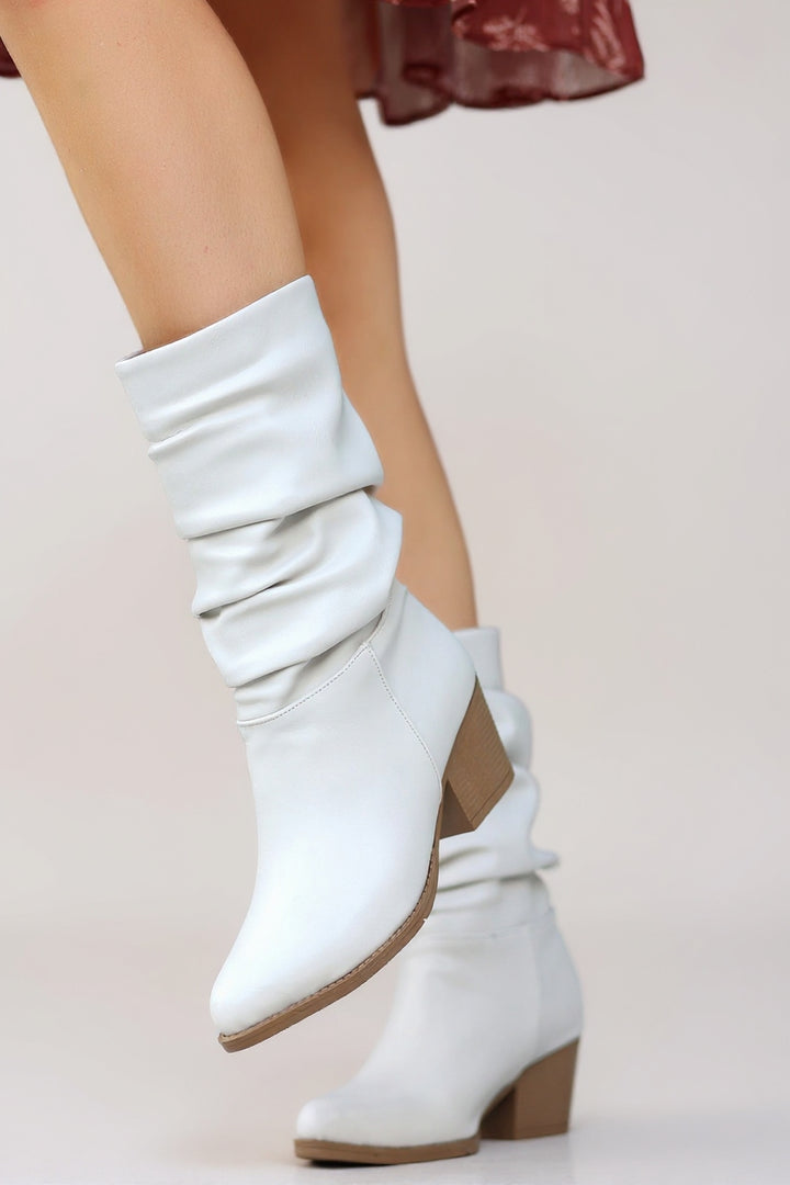 Yior Kadın Bej Körüklü Topuklu Bot