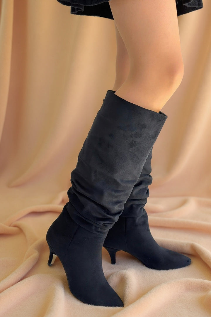 Zelya Siyah Süet Topuklu Kadın Çizme